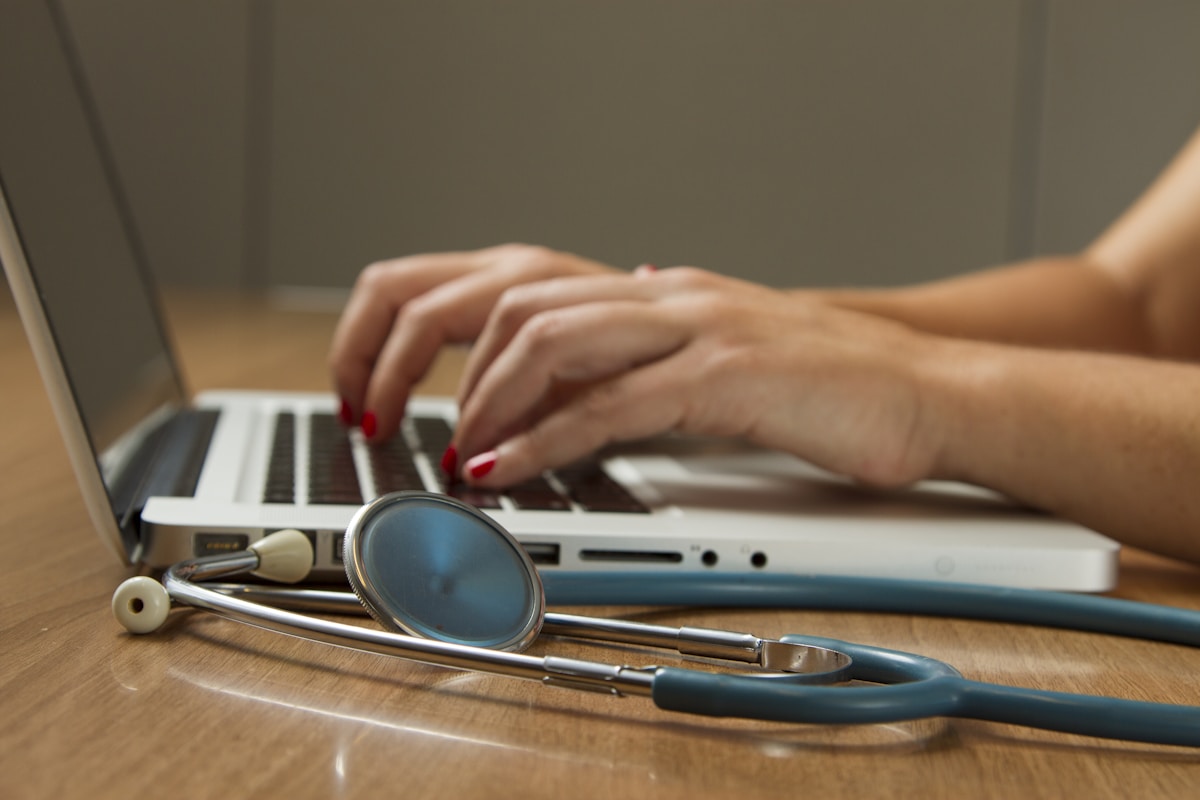 Capa do artigo: Quando criar software para nutricionistas com Laravel