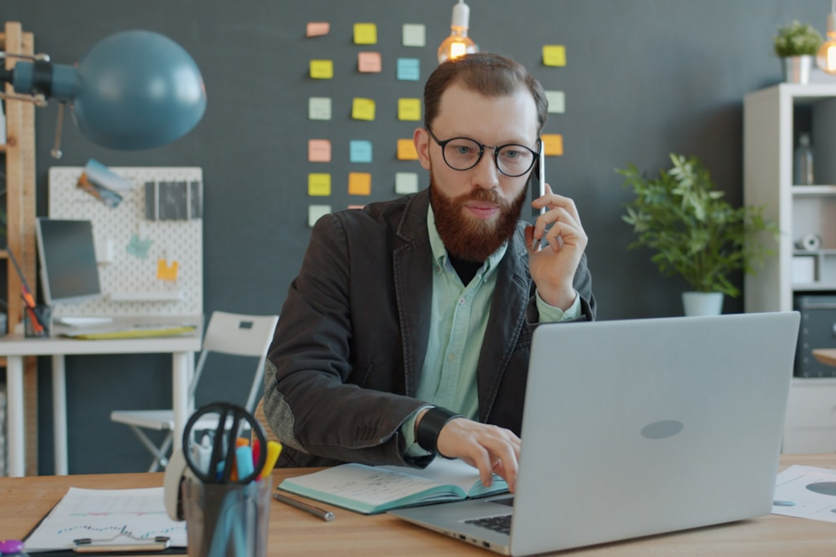 Capa do artigo: CRM de Customer Success: Estratégia de Retenção e Upsell