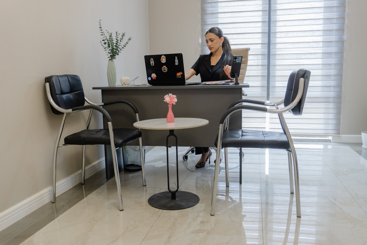 Capa do artigo: Mentalidade de Dono de Produto: O Fim do Teto para Desenvolvedores