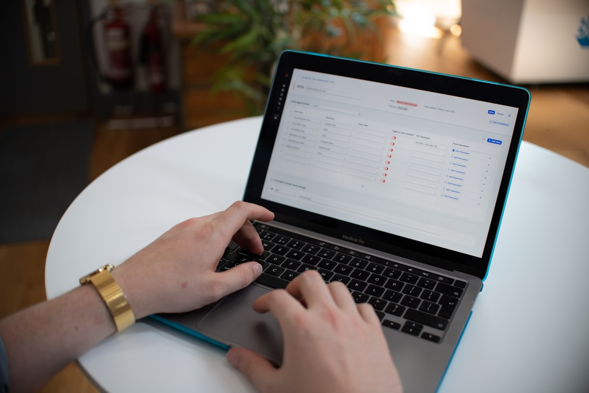 Capa do artigo: Automação de Conteúdo: Orquestrando Alcance Estratégico