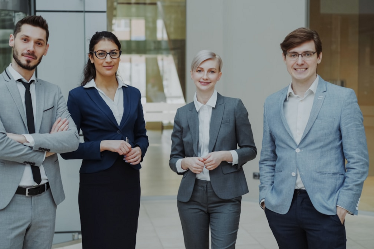 Capa do artigo: Cold Call no B2B: Por que sua Agência está Perdendo Dinheiro