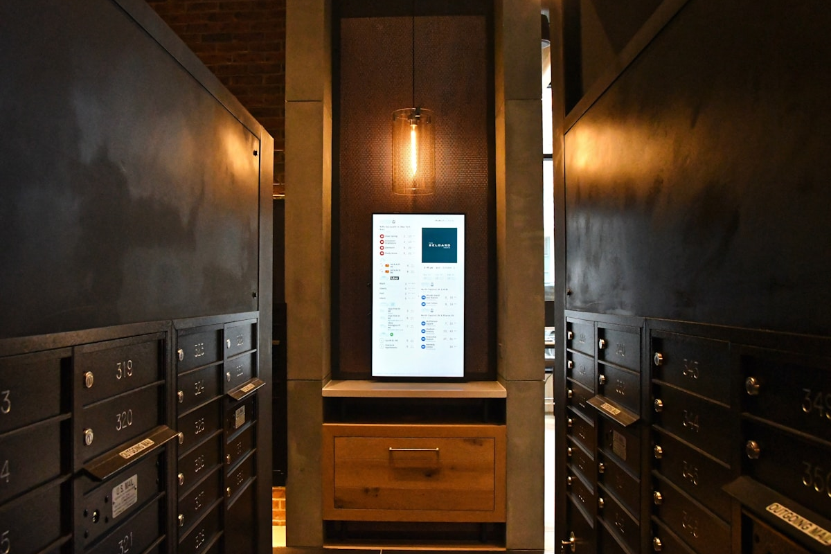 Capa do artigo: Infraestrutura de Automação: O Custo do Click-to-Deploy