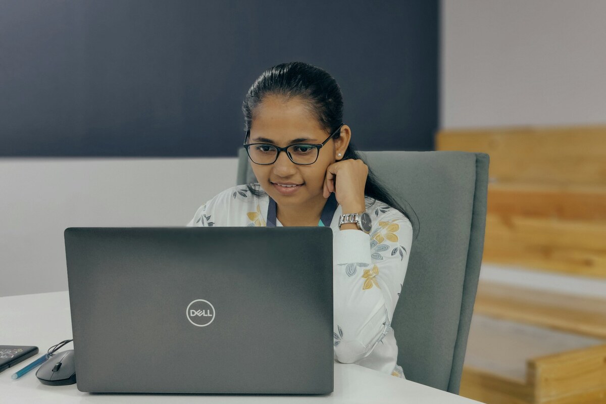 Capa do artigo: Como montar infraestrutura Martech sem alugar SaaS
