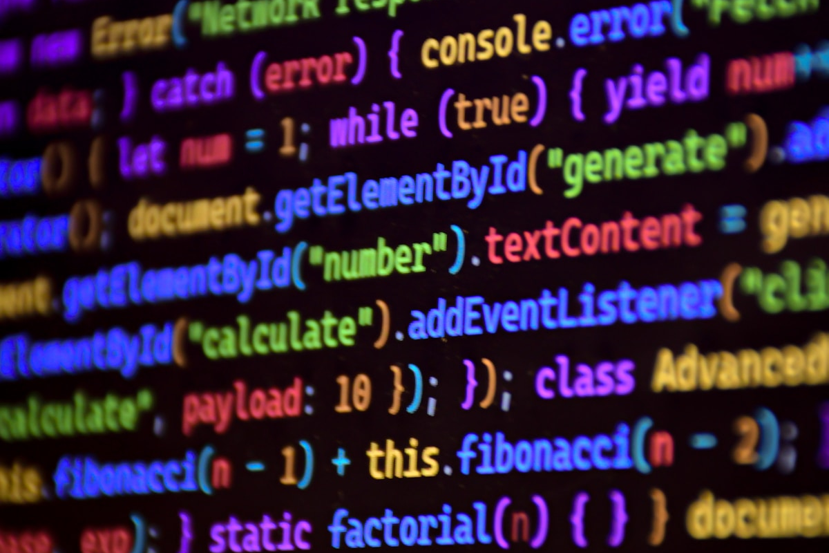 Capa do artigo: [Next.js](/ferramentas/nextjs): Decisão Estratégica do Framework Mais Popular