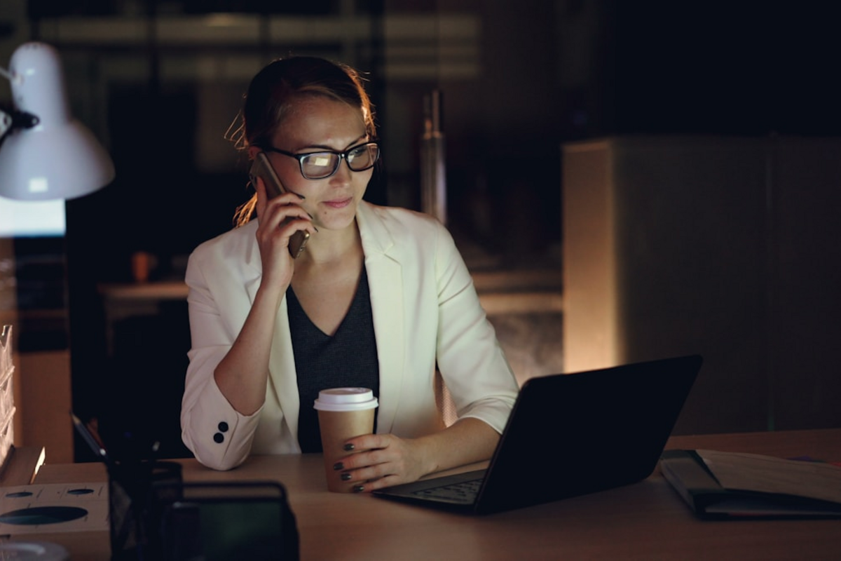 Capa do artigo: O Poder do Não Padrão: Como Blindar o seu Micro-SaaS