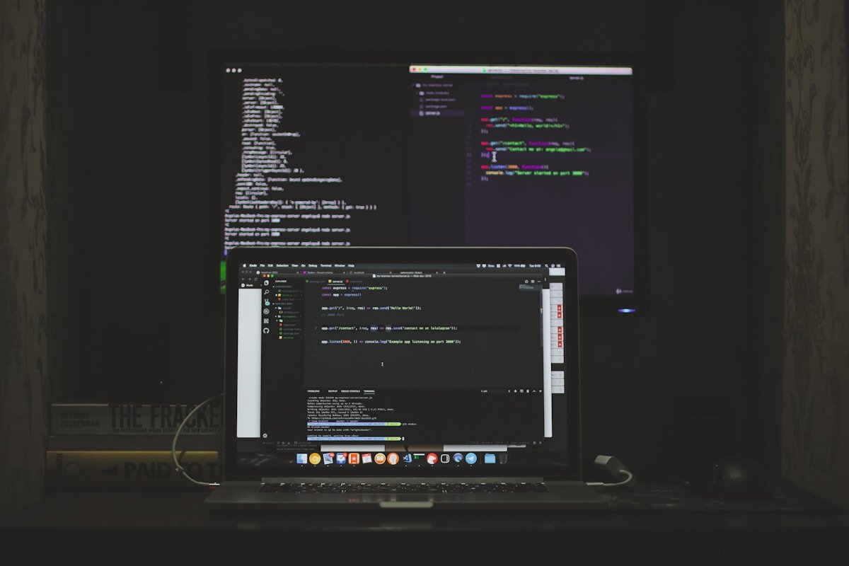 Capa do artigo: Como usar referência do Gemini CLI em agentes de código
