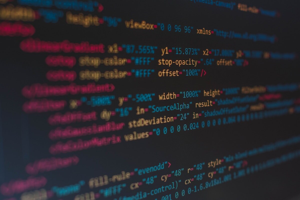 Capa do artigo: Como usar skills de IA para reduzir retrabalho técnico