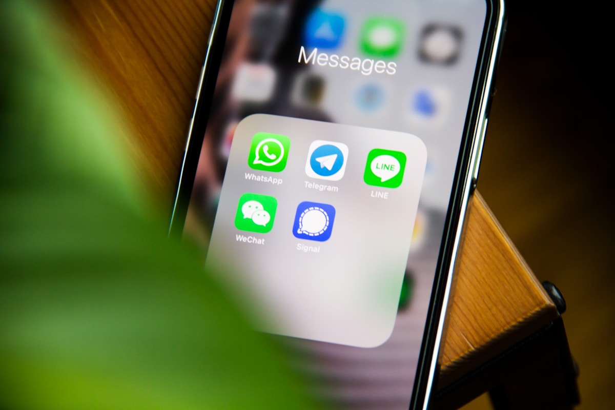 Capa do artigo: Como usar WhatsApp para retenção sem atendimento confuso